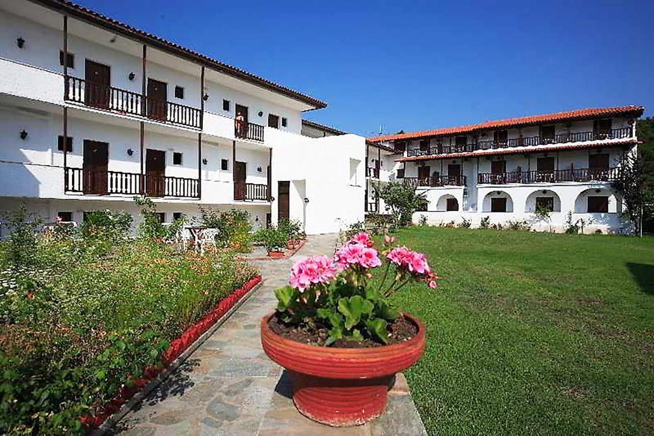 Silver Beach Koukounaries Dış mekan fotoğraf