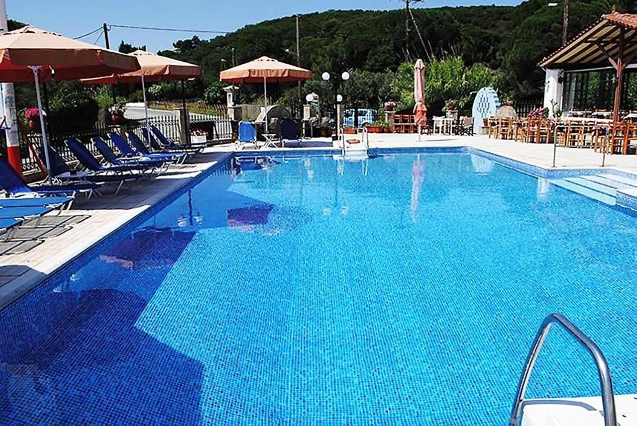 Silver Beach Koukounaries Dış mekan fotoğraf