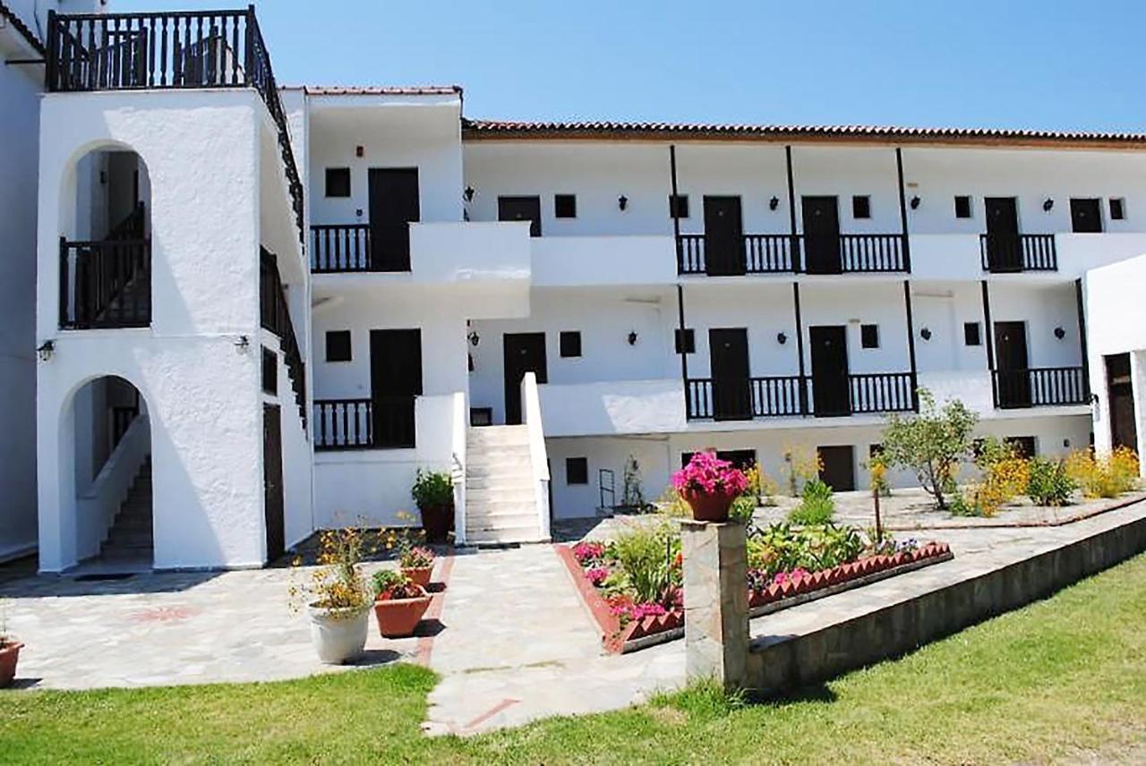 Silver Beach Koukounaries Dış mekan fotoğraf